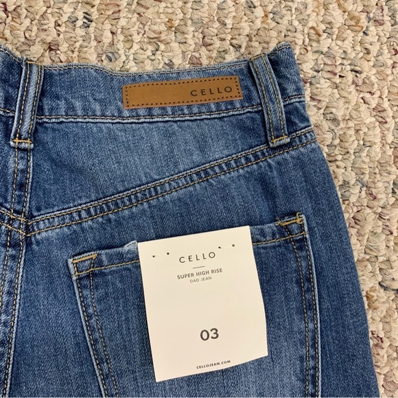 Cello Super High Rise Dad Jeans - Size 3 - Picture 5 of 7